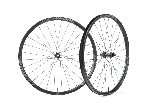 MICHE Laufradsatz "K-4 AWR" 29", für Steckachse, v für Tubeless, 